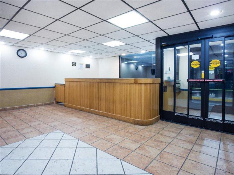 Days Inn By Wyndham Chambersburg Exterior photo